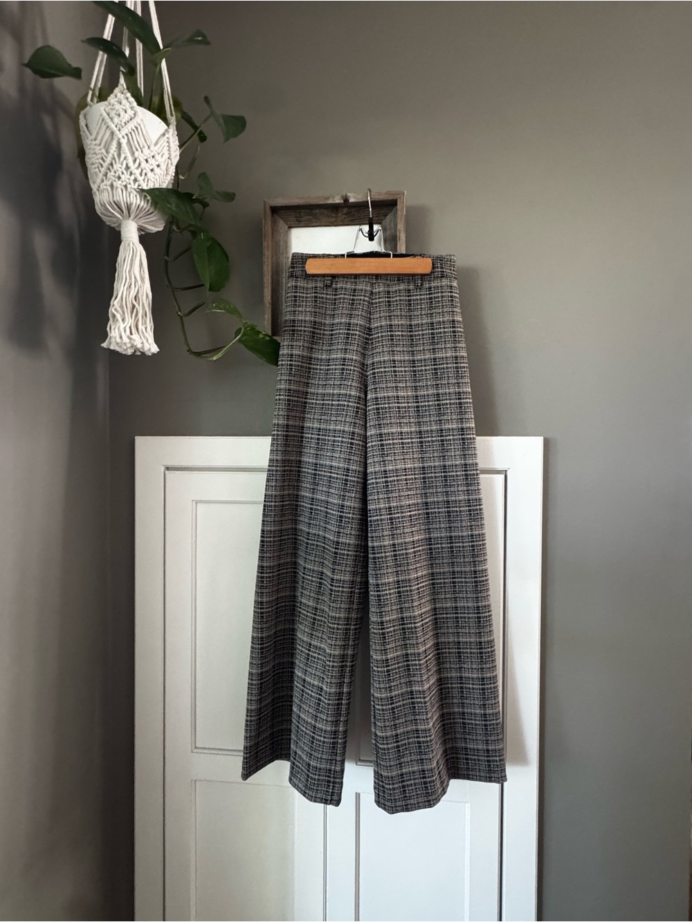 Lysse Plaid Boot Cut Flare Pants in Gray and Black